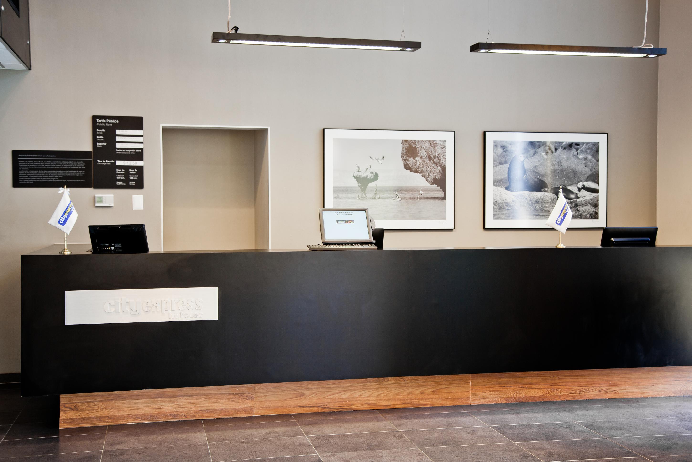 City Express By Marriott La Paz Exterior photo